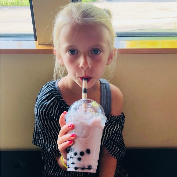 Meet your Posher, Katie - Picture 2 of 12